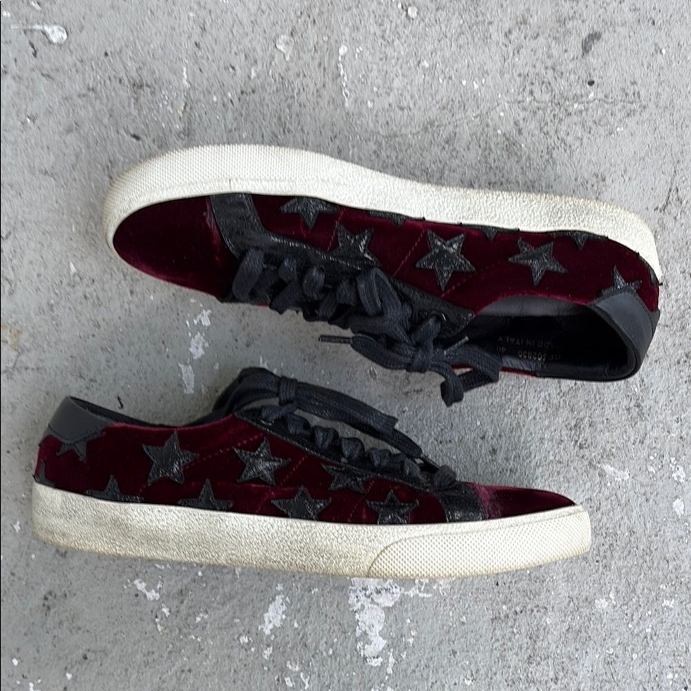 Velvet Saint Laurent sneakers